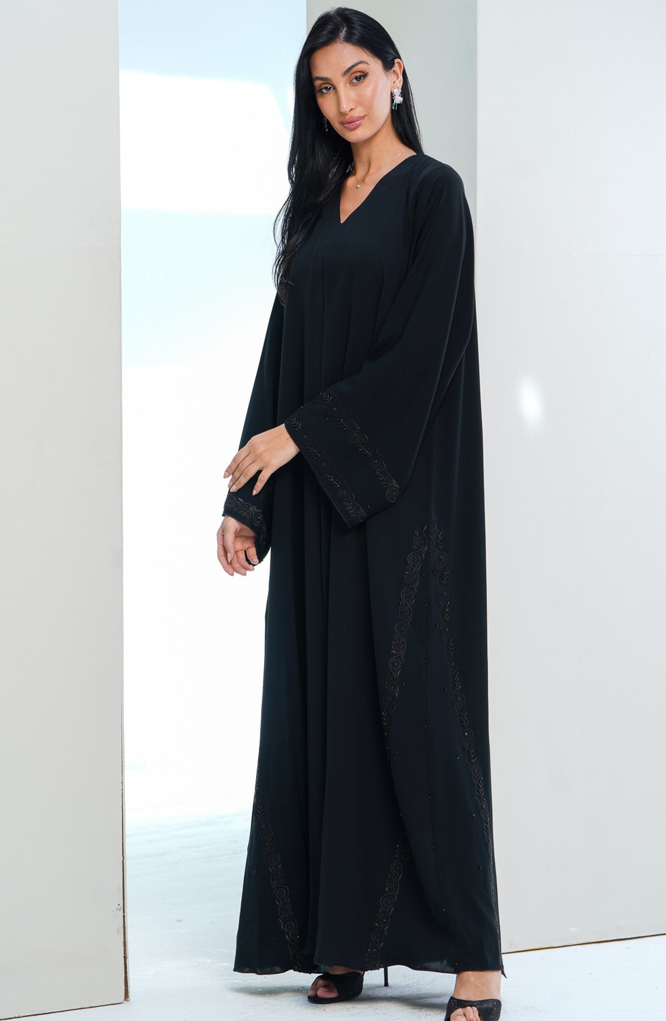 Shomoukh Abaya SS29809-44 - Black