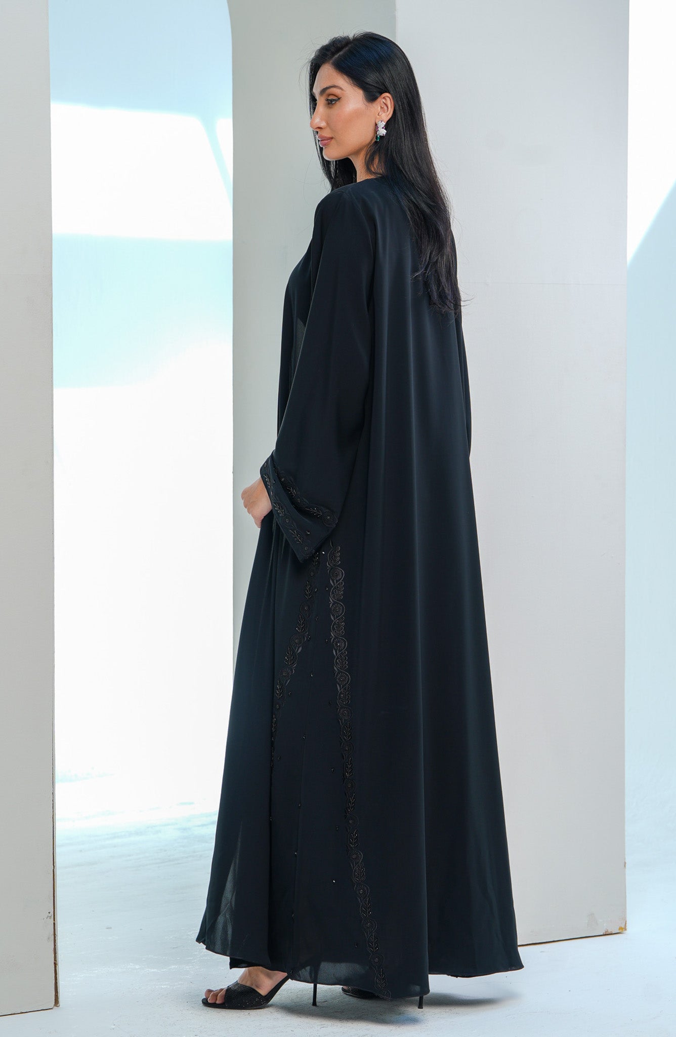 Shomoukh Abaya SS29809-44 - Black