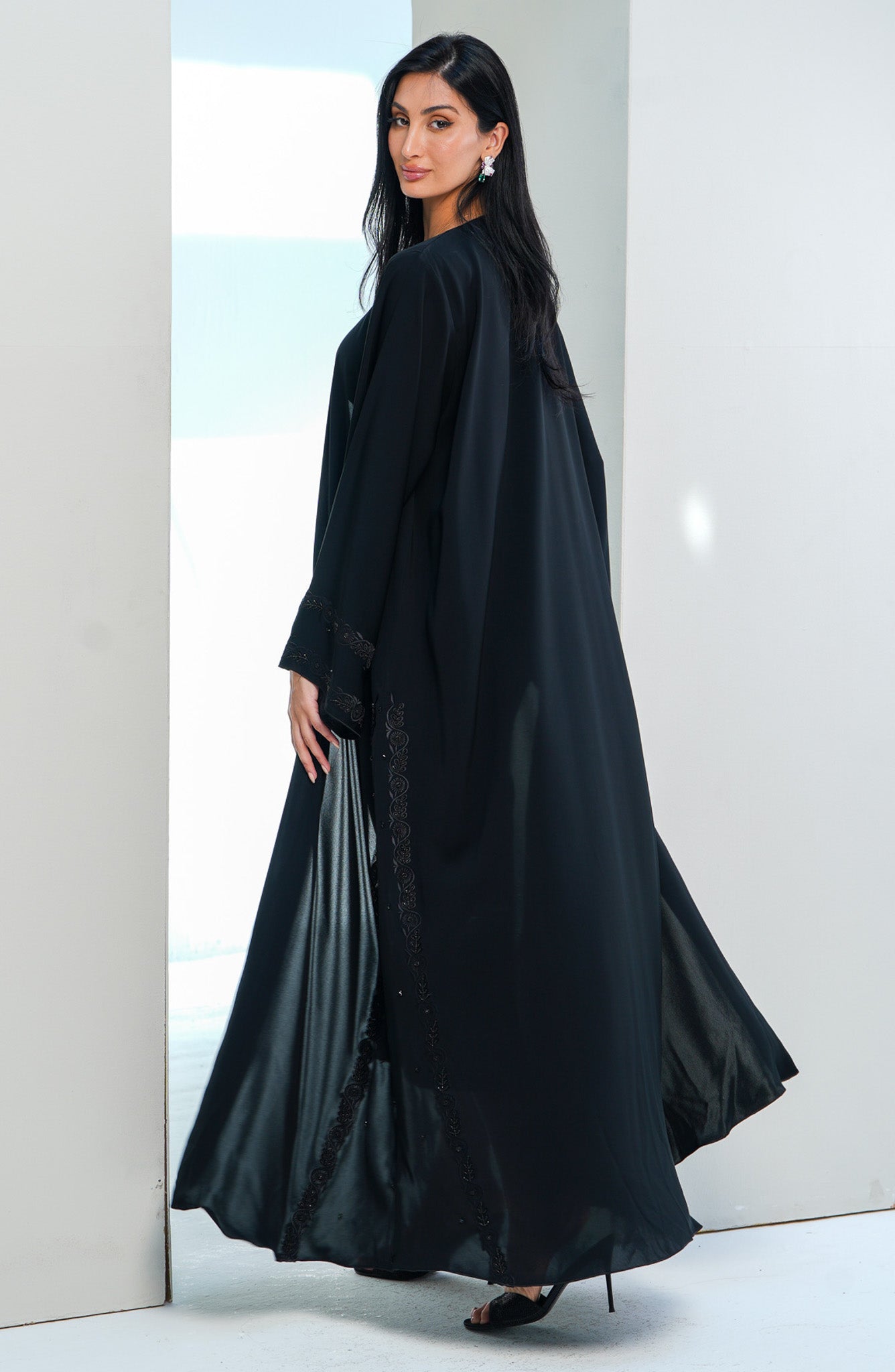 Shomoukh Abaya SS29809-44 - Black